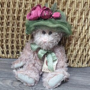 NWT ☀️Vintage Boyds Plush Bear with Green Hat and Pink Flowers
